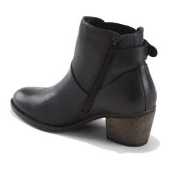 Riverton Black NB -Rockport Store earriverton01c