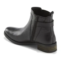 Santry Black -Rockport Store earsantry01c